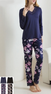 Pyjama avec dentelle