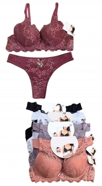 Ensemble soutien-gorge push up bonnet B et string